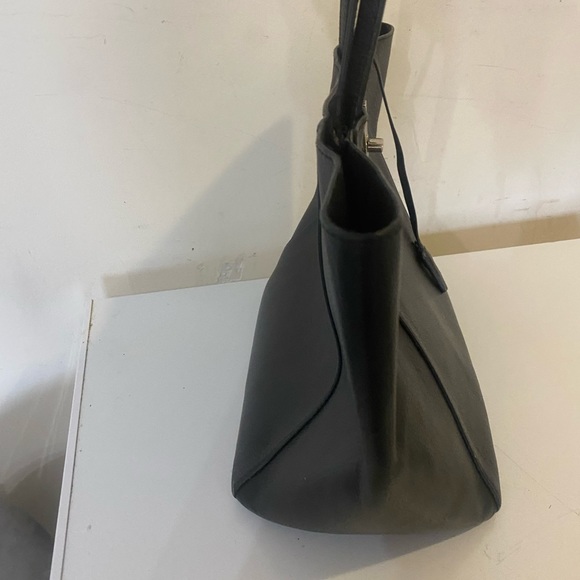 LOUIS VUITTON Lock Me - Cabas Tote Bag Shoulder Bag Leather Noir M42291 - Picture 5 of 9